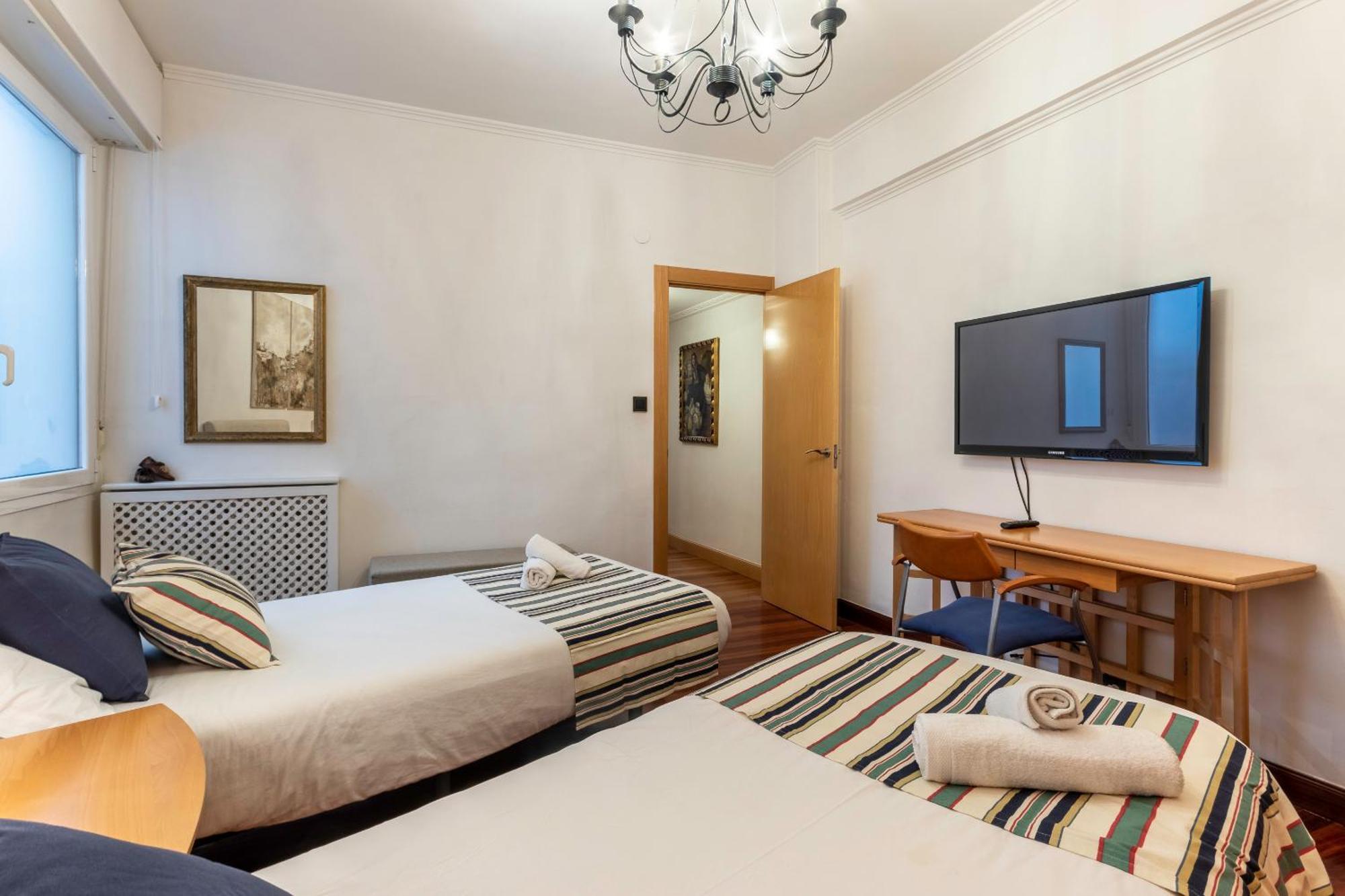 San Mames Apartment - Free Parking ビルバオ エクステリア 写真